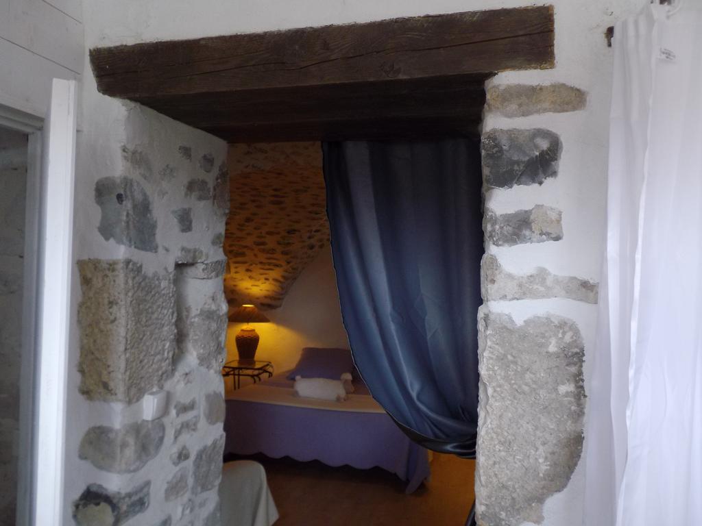 Chambres D'Hote Les Jardins De Prasserat Vallon-Pont-dʼArc Szoba fotó