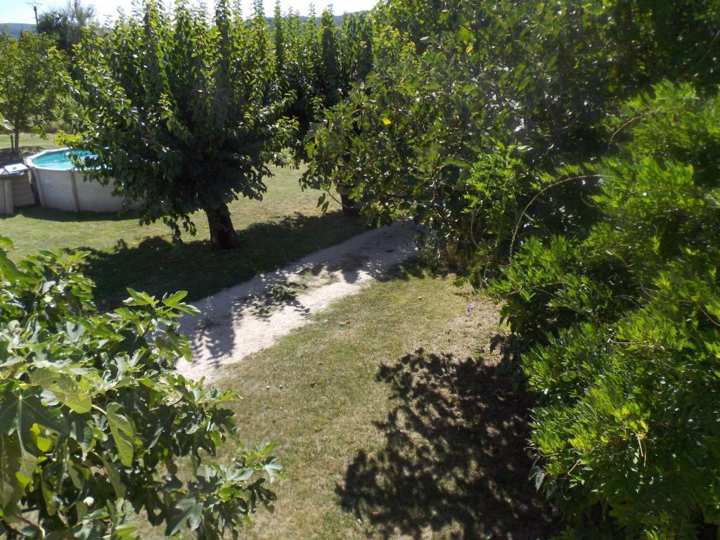 Chambres D'Hote Les Jardins De Prasserat Vallon-Pont-dʼArc Szoba fotó